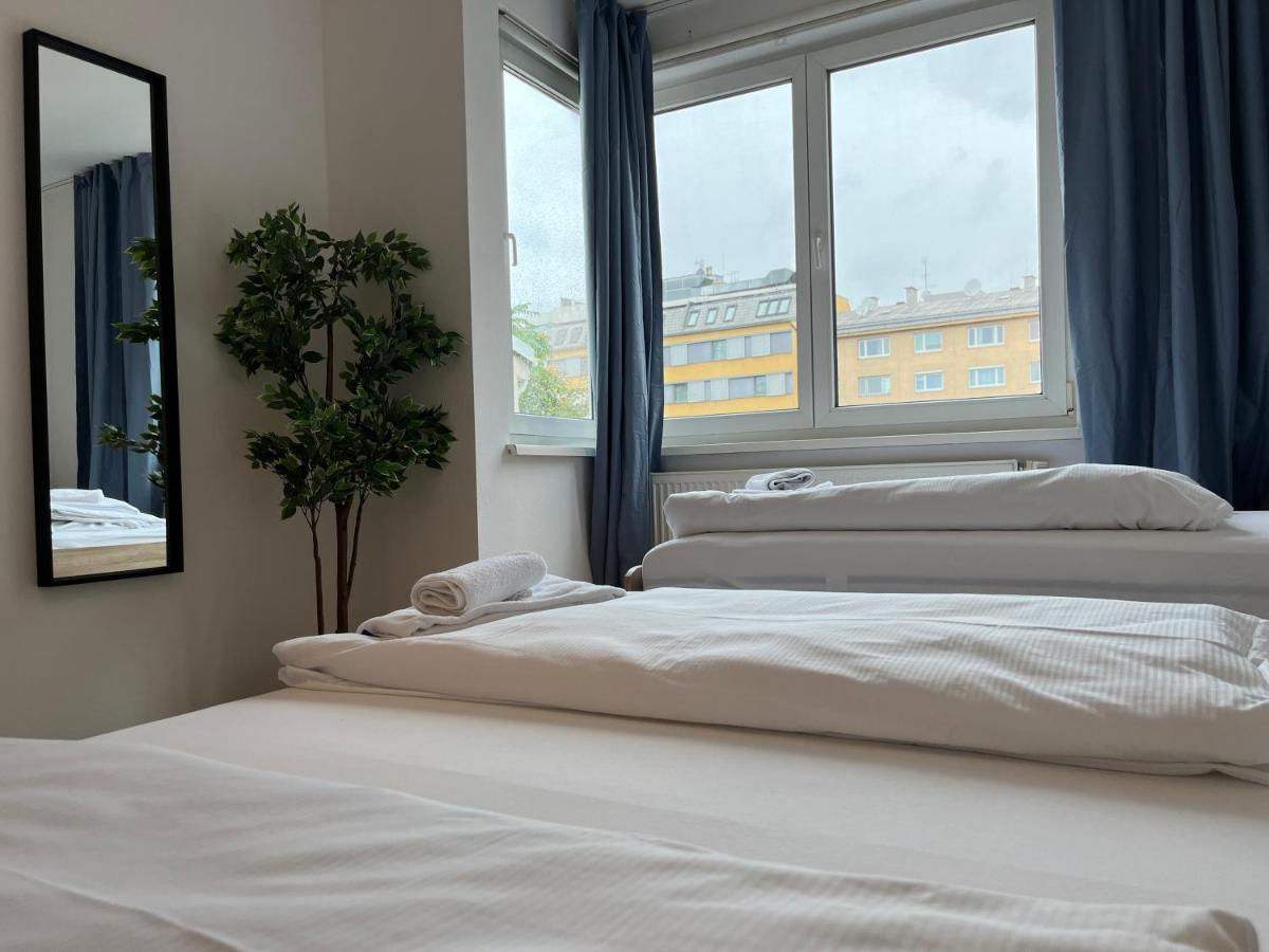 ウィーンCool Schonbrunn Apt 2Brアパートメント エクステリア 写真