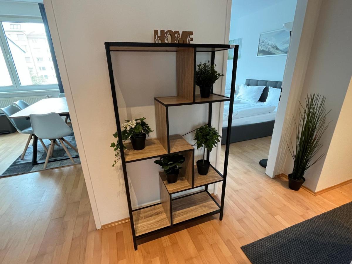 ウィーンCool Schonbrunn Apt 2Brアパートメント エクステリア 写真